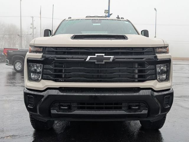 New 2026 Chevrolet Silverado 1500 Custom Trail Boss w/ LPO, Dark Essentials Package image 2