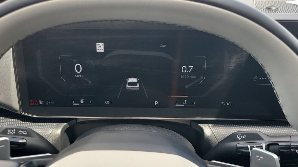 Used 2025 Kia K4 EX w/ GT-Line Sunroof Package FWD image 23