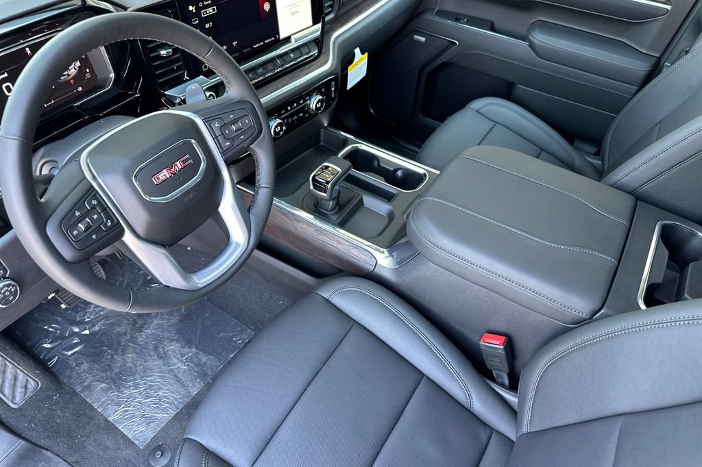 New 2026 GMC Sierra 1500 SLT w/ SLT Premium Package AWD/4WD image 4