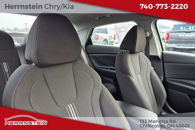 Used 2024 Hyundai Elantra SEL image 27
