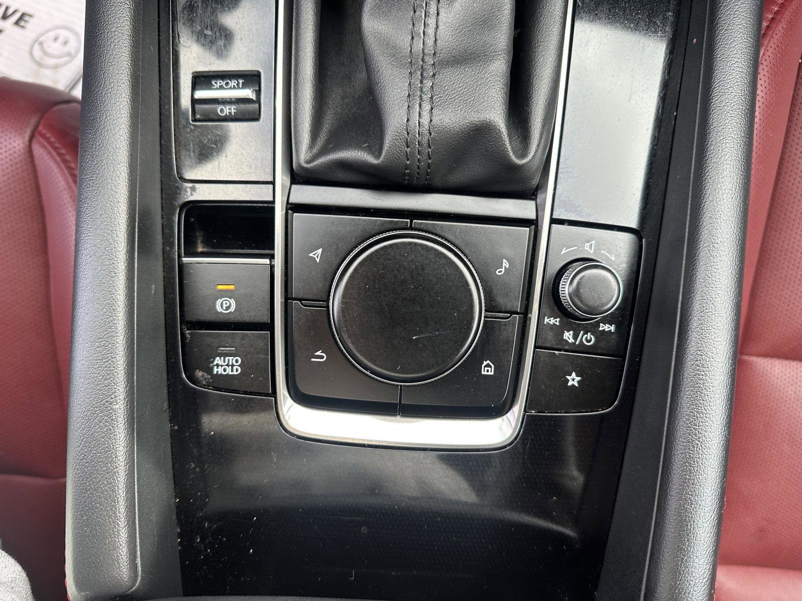 Used 2025 MAZDA MAZDA3 s image 27