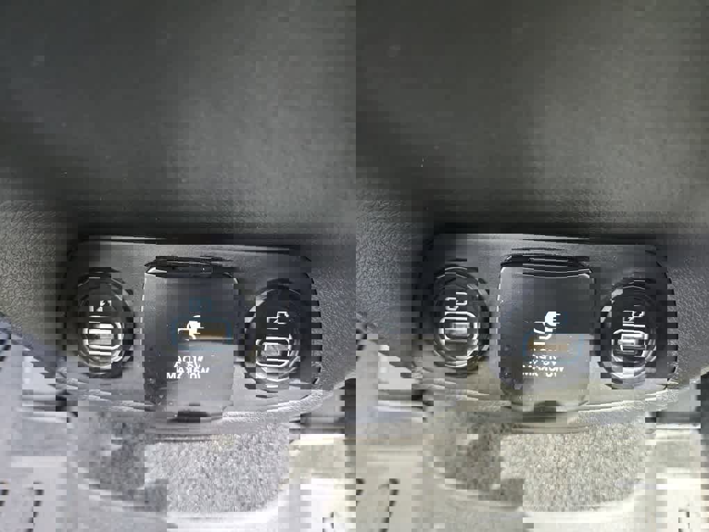 Used 2022 Hyundai Santa Fe Calligraphy image 18