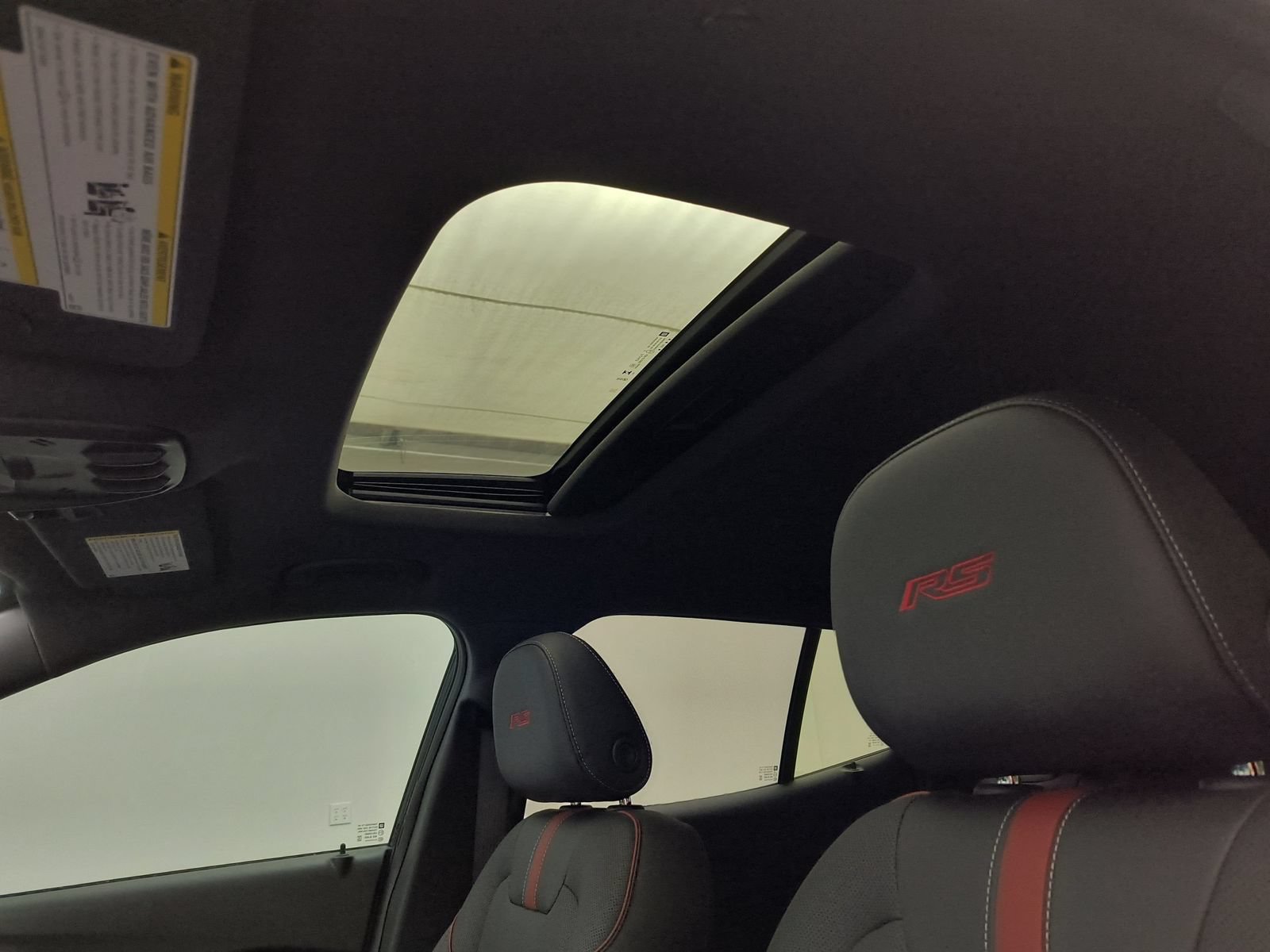New 2026 Chevrolet Trax RS w/ Sunroof Package FWD image 14