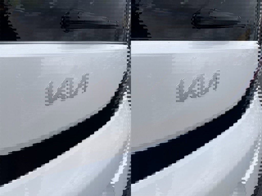 New 2025 Kia Soul LX image 6