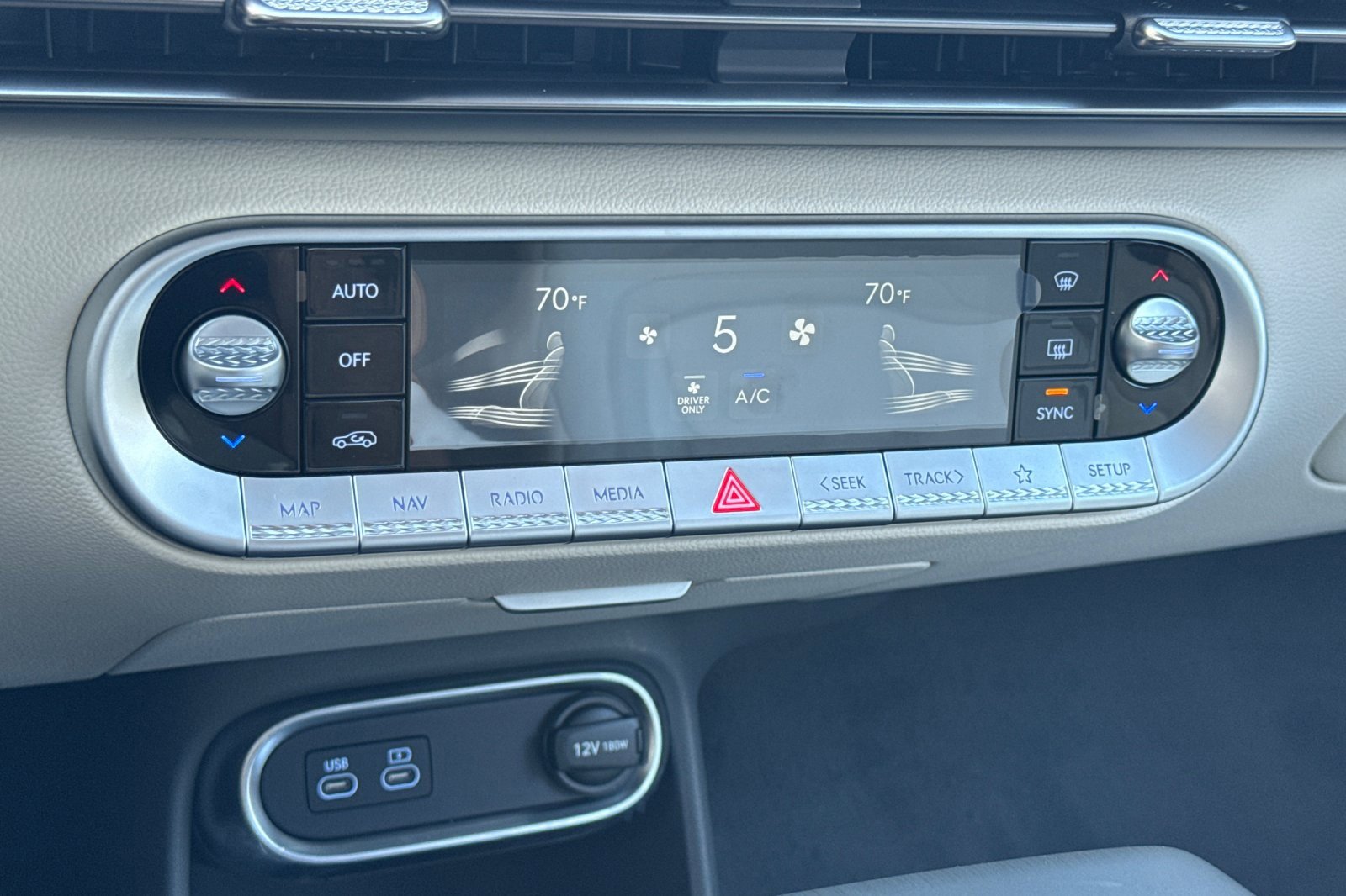 New 2026 Genesis GV60 RWD image 21