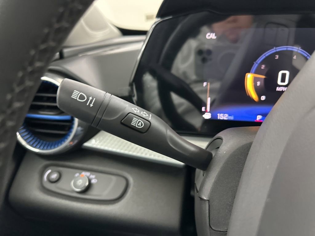 New 2026 Chevrolet Trax LT w/ Driver Confidence Package image 33