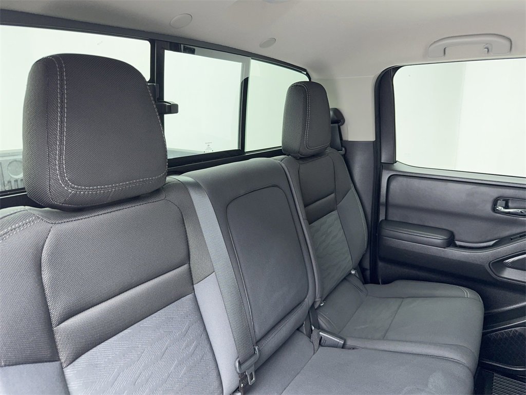 Used 2023 Nissan Frontier SV w/ SV Convenience Package image 48