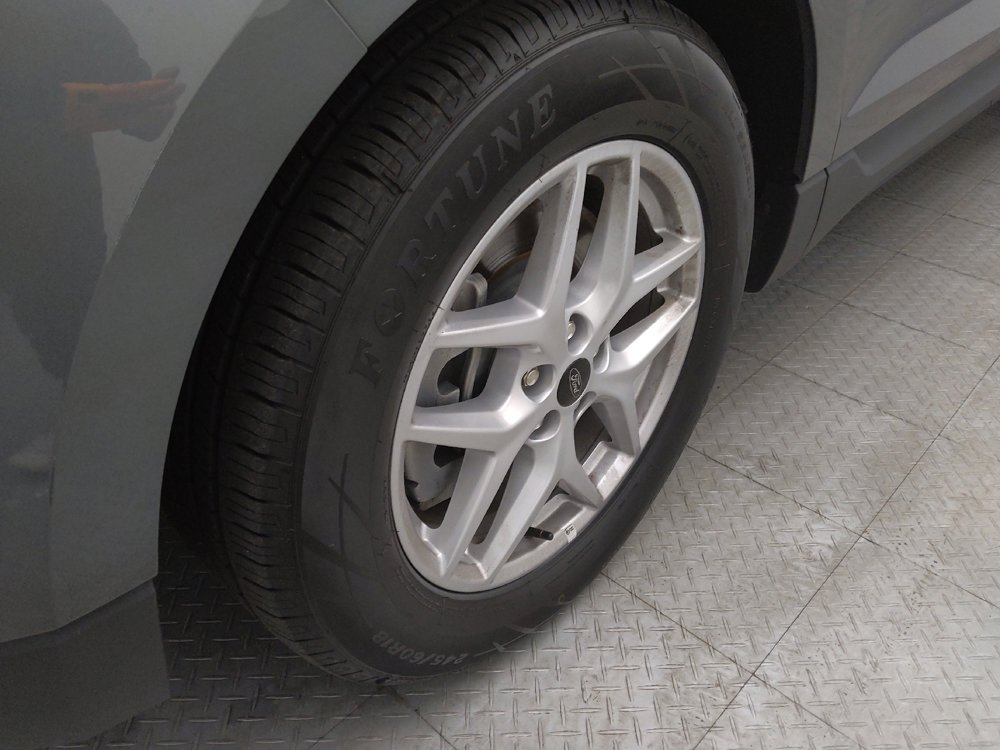 Used 2024 Ford Edge SEL image 31