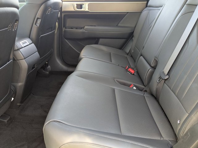 Used 2025 Hyundai Santa Fe SEL image 17