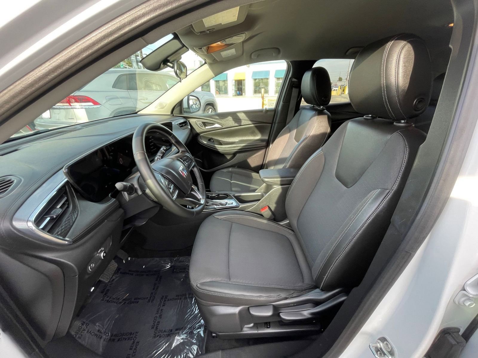 Used 2025 Buick Encore GX Preferred image 27