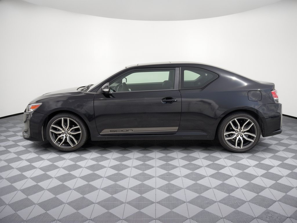 Used 2014 Scion tC FWD image 2