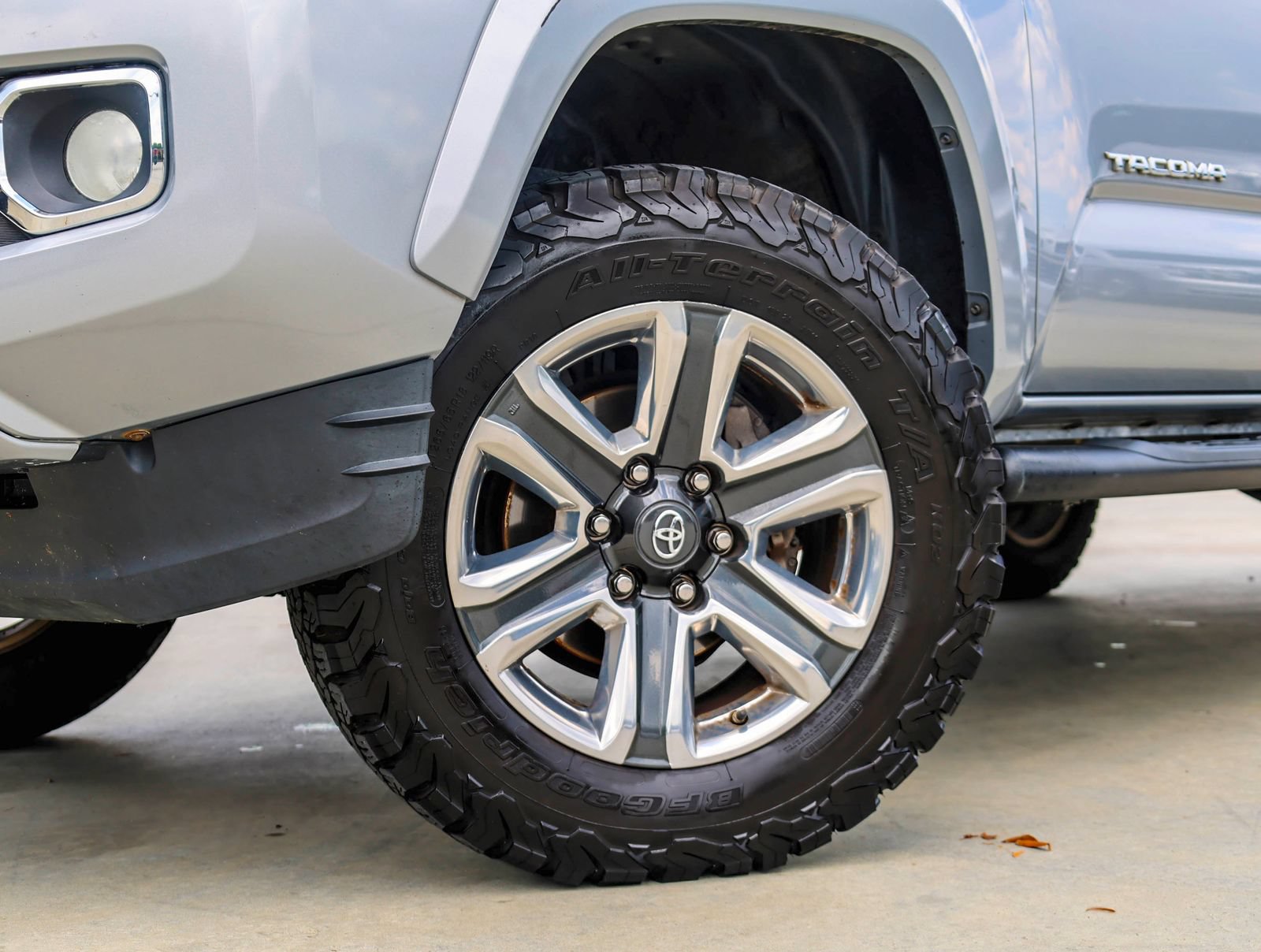 Used 2019 Toyota Tacoma Limited AWD/4WD video 2
