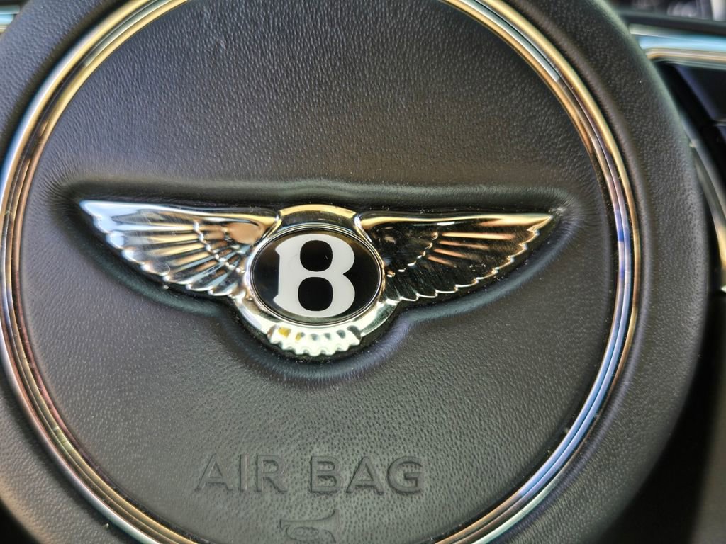 Used 2018 Bentley Bentayga image 31