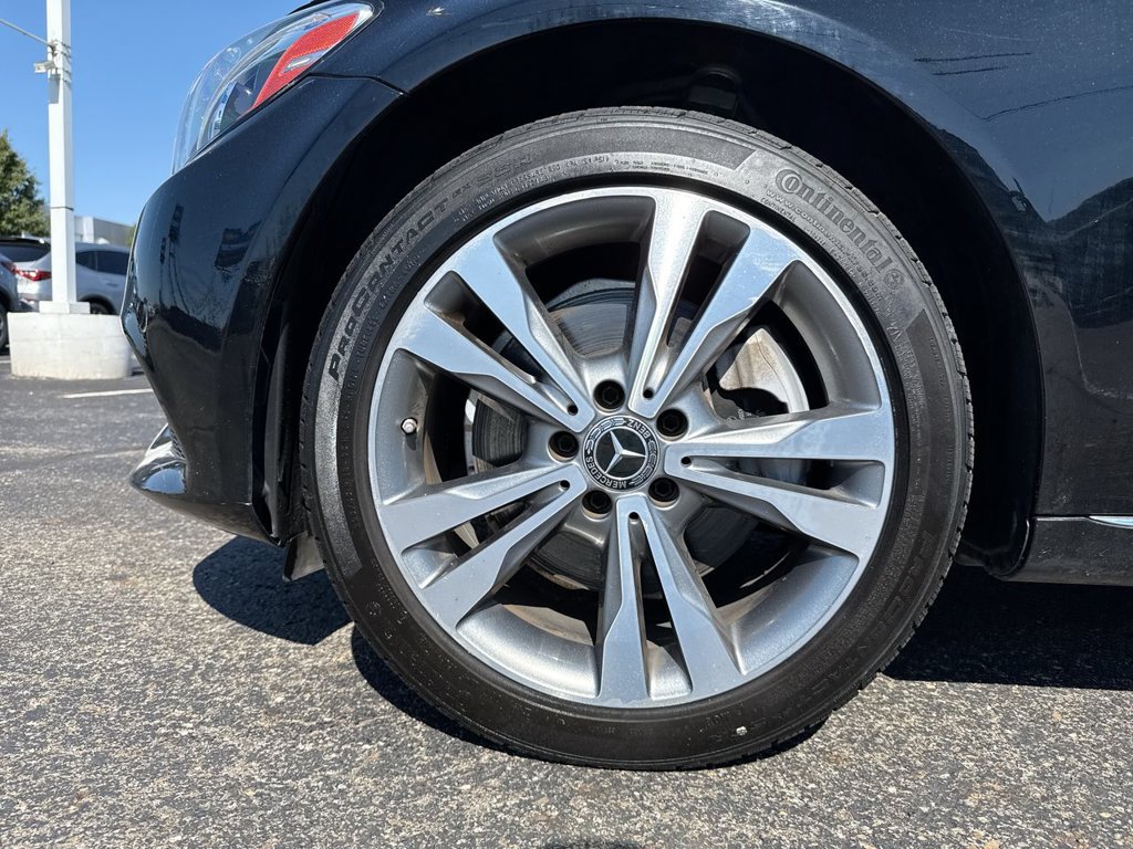 Used 2018 Mercedes-Benz C 300 4MATIC Sedan image 10