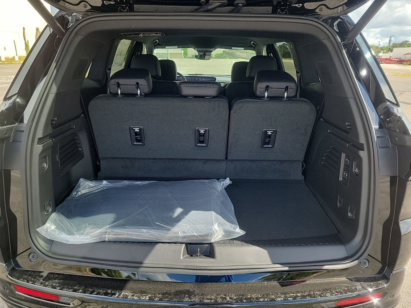 New 2026 Buick Enclave Sport Touring w/ Power Package image 11