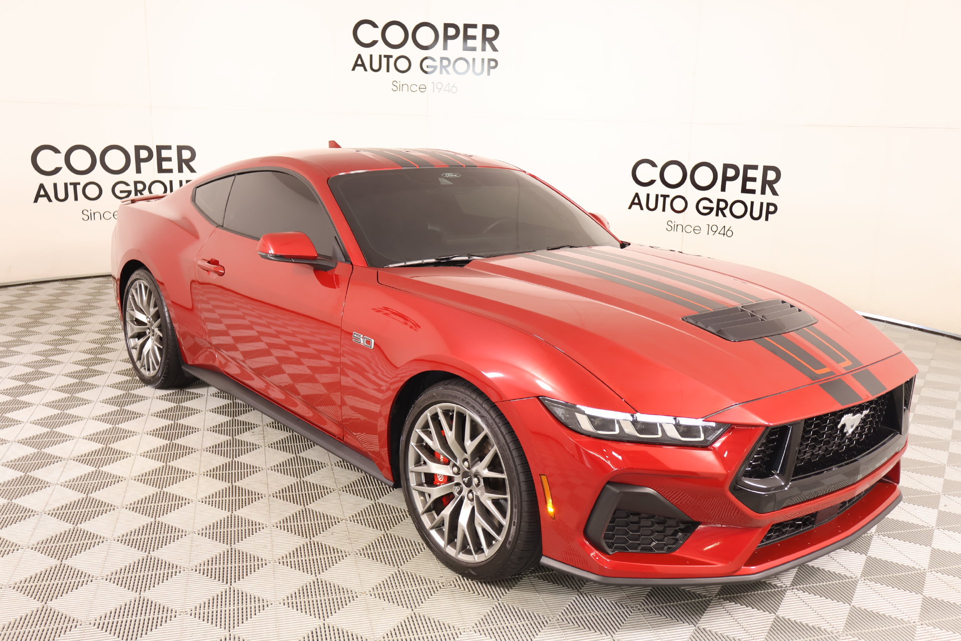 Used 2024 Ford Mustang GT Premium RWD image 1