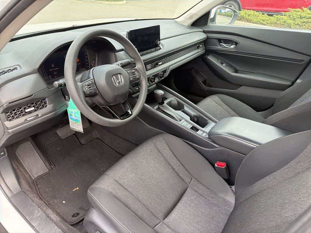 Certified 2023 Honda Accord EX image 29