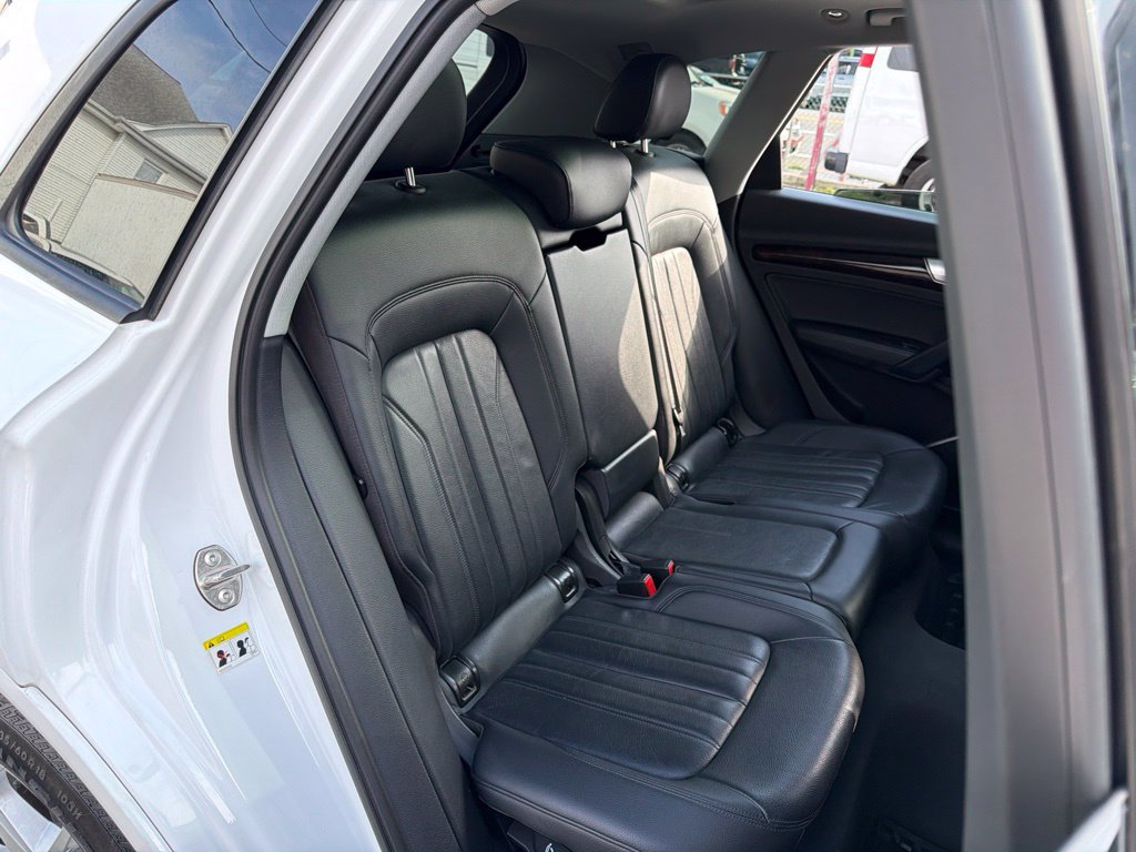 Used 2018 Audi Q5 2.0T Premium AWD/4WD image 17