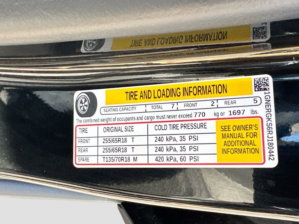 Used 2024 Chevrolet Traverse LT image 32