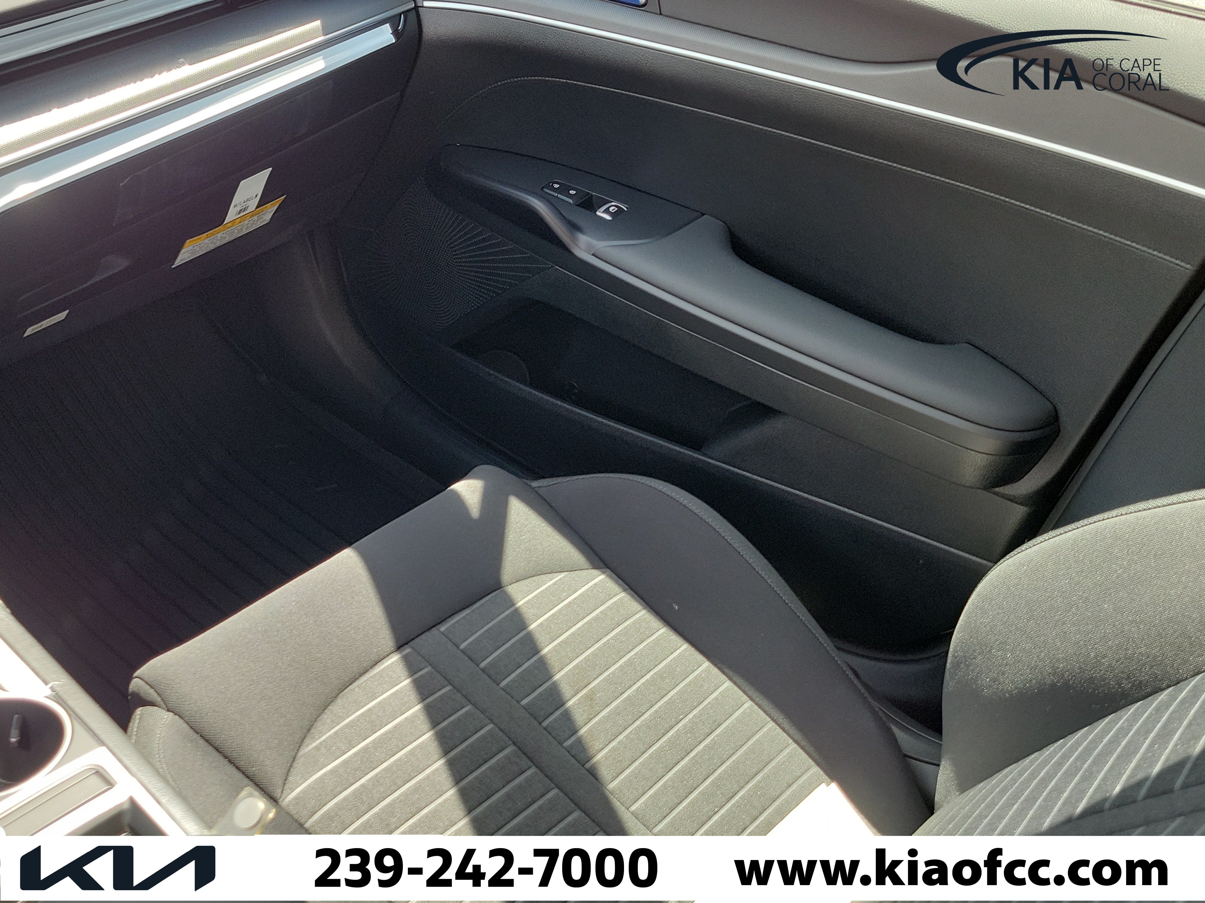 New 2026 Kia K5 LXS FWD image 17