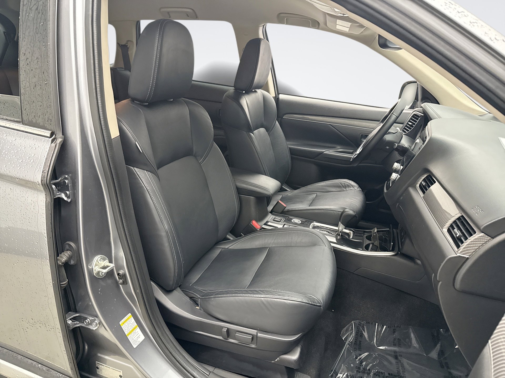 Used 2020 Mitsubishi Outlander SEL AWD/4WD image 16