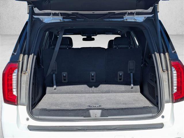 Used 2021 GMC Yukon XL SLT image 6