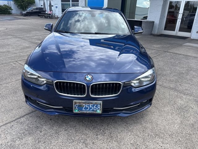 Used 2017 BMW 330i Sedan RWD image 3