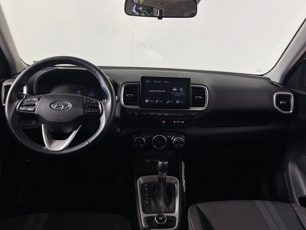 Certified 2025 Hyundai Venue SEL FWD image 14
