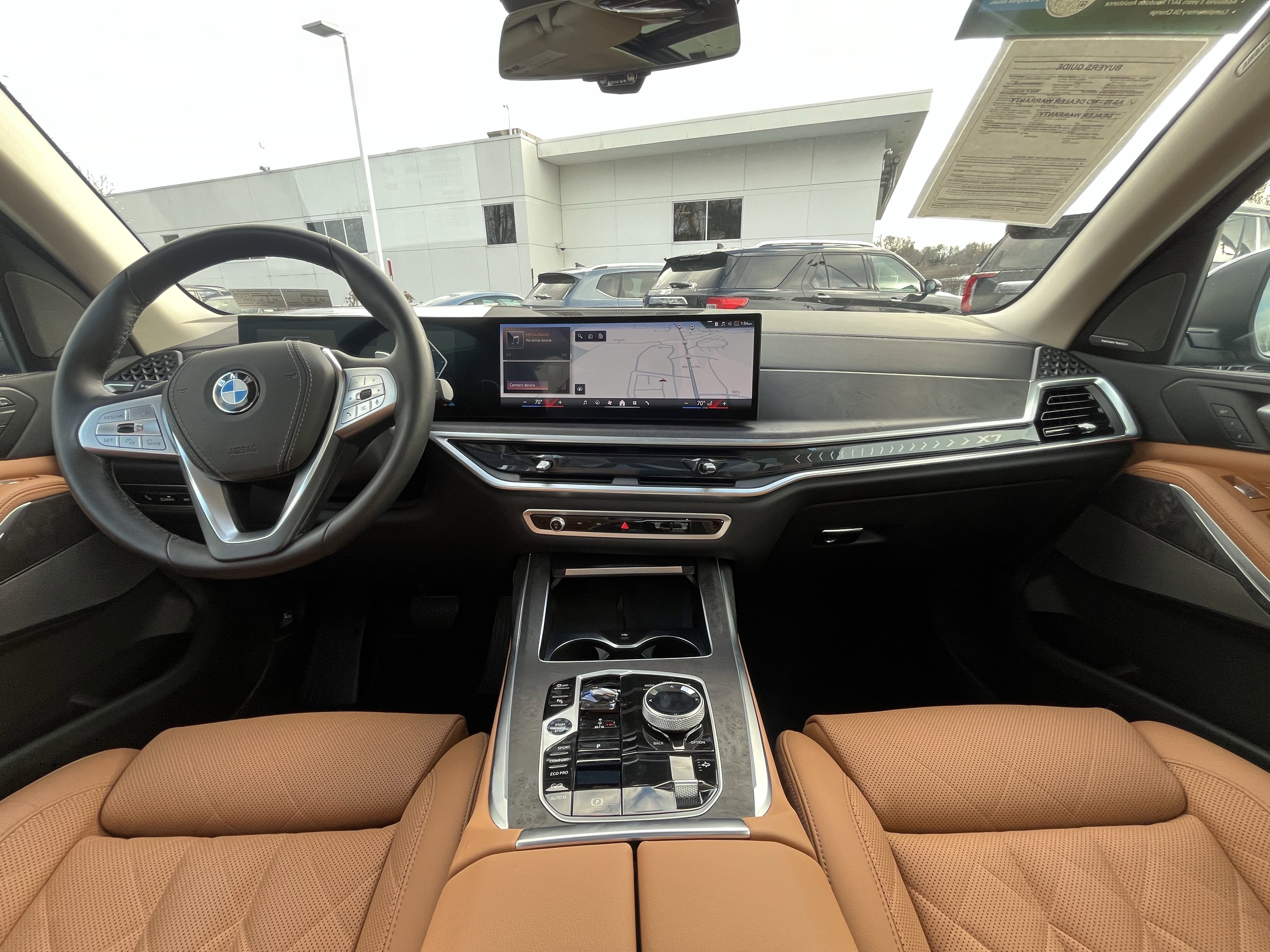 Certified 2025 BMW X7 xDrive40i w/ Premium Package image 17