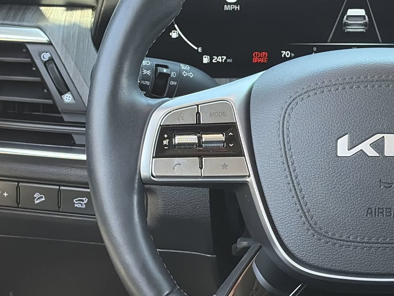 Certified 2025 Kia Telluride SX Prestige AWD/4WD image 22