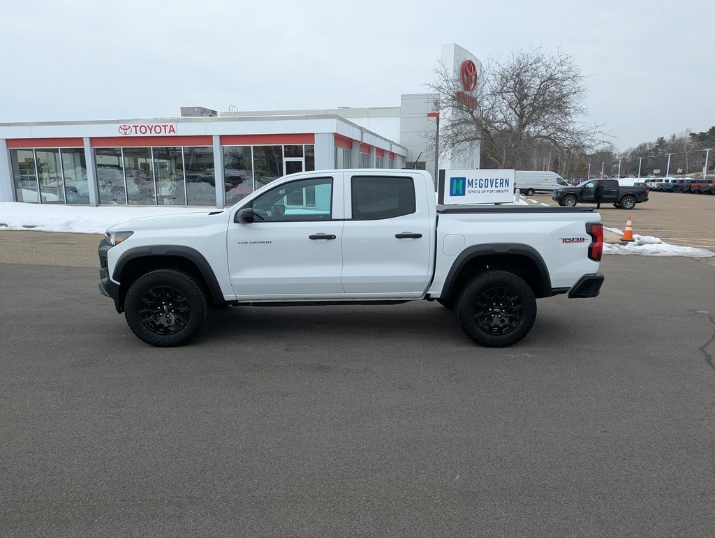 Used 2024 Chevrolet Colorado Trail Boss w/ Advanced Trailering Package image 2