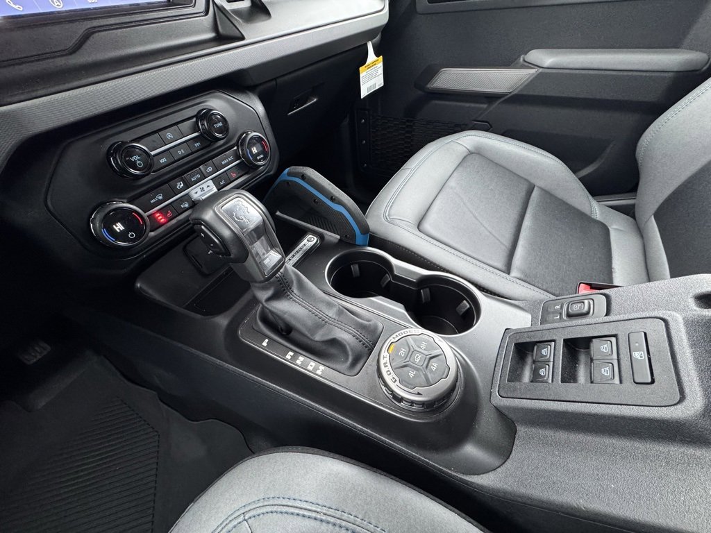 Used 2023 Ford Bronco Black Diamond w/ Sasquatch Package image 28