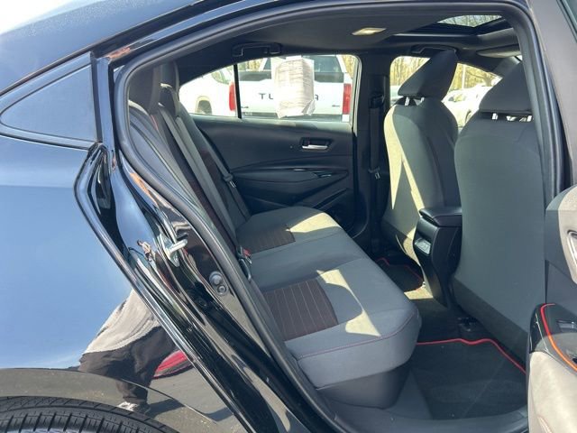 Used 2023 Toyota Corolla SE w/ SE Package image 15