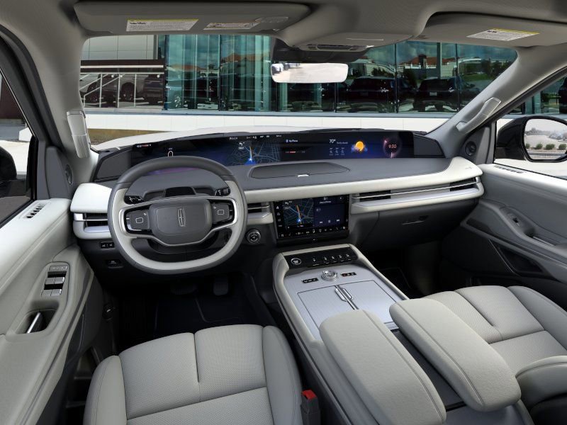 New 2025 Lincoln Navigator L Reserve AWD/4WD image 9