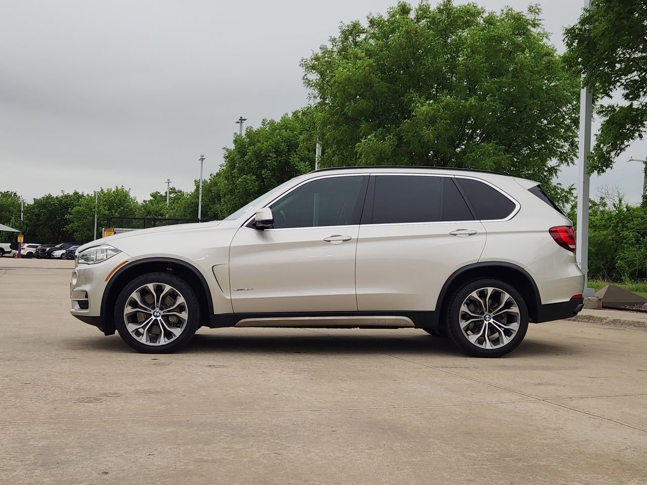 Used 2015 BMW X5 xDrive50i AWD/4WD image 4