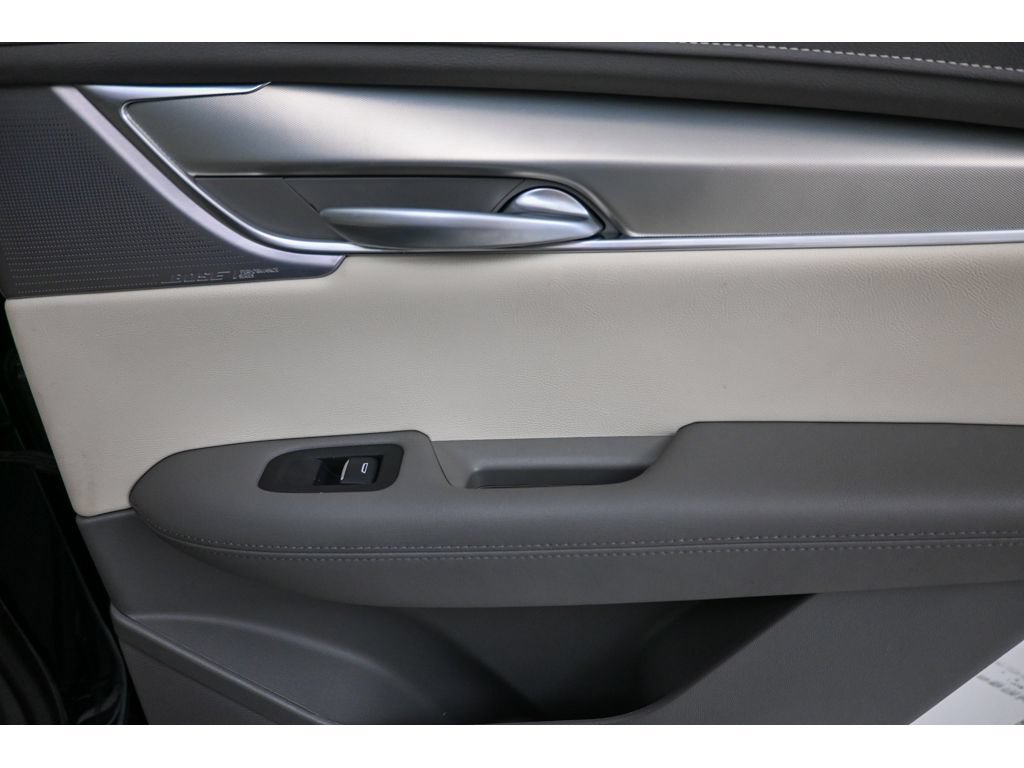 Certified 2025 Cadillac XT5 Premium Luxury AWD/4WD image 19