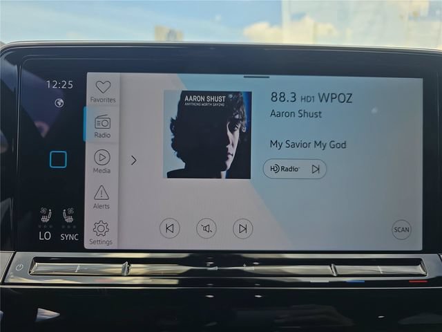 New 2026 Volkswagen Atlas Cross Sport SE FWD image 19