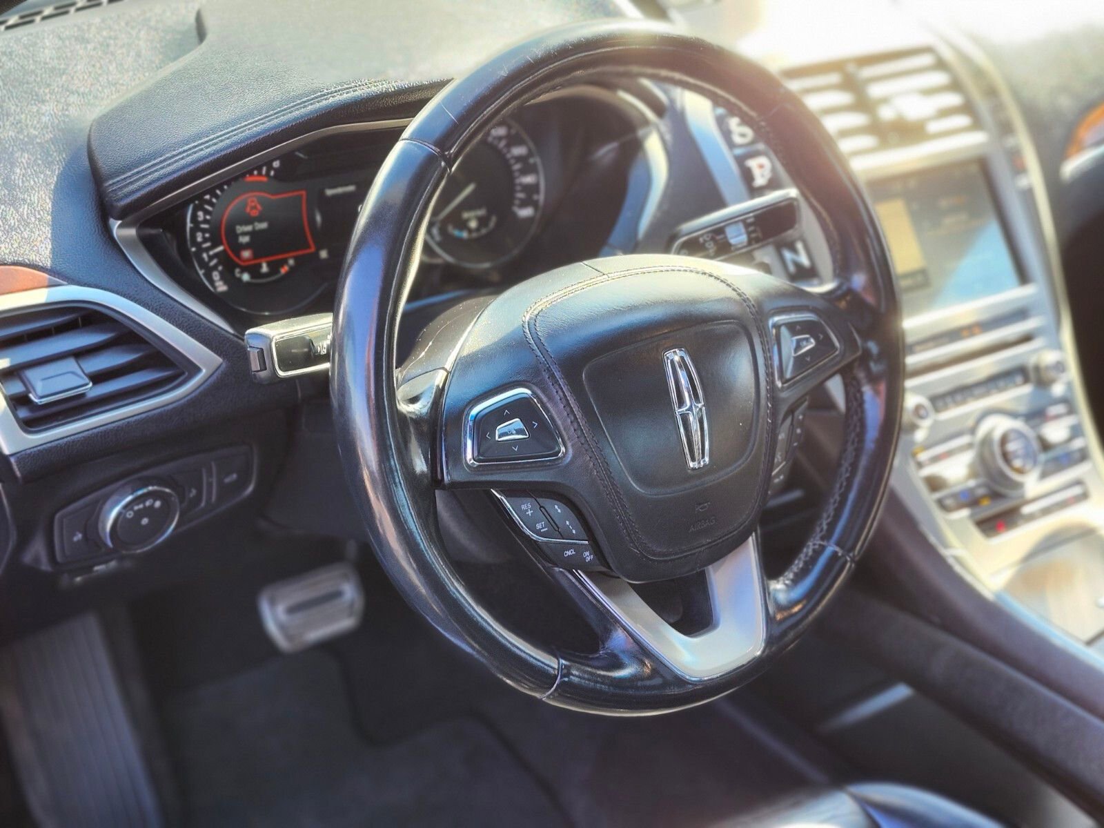 Used 2019 Lincoln MKZ Reserve w/ Reserve Plus Package image 21