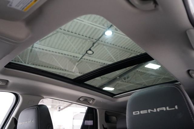 Used 2022 GMC Terrain Denali image 19