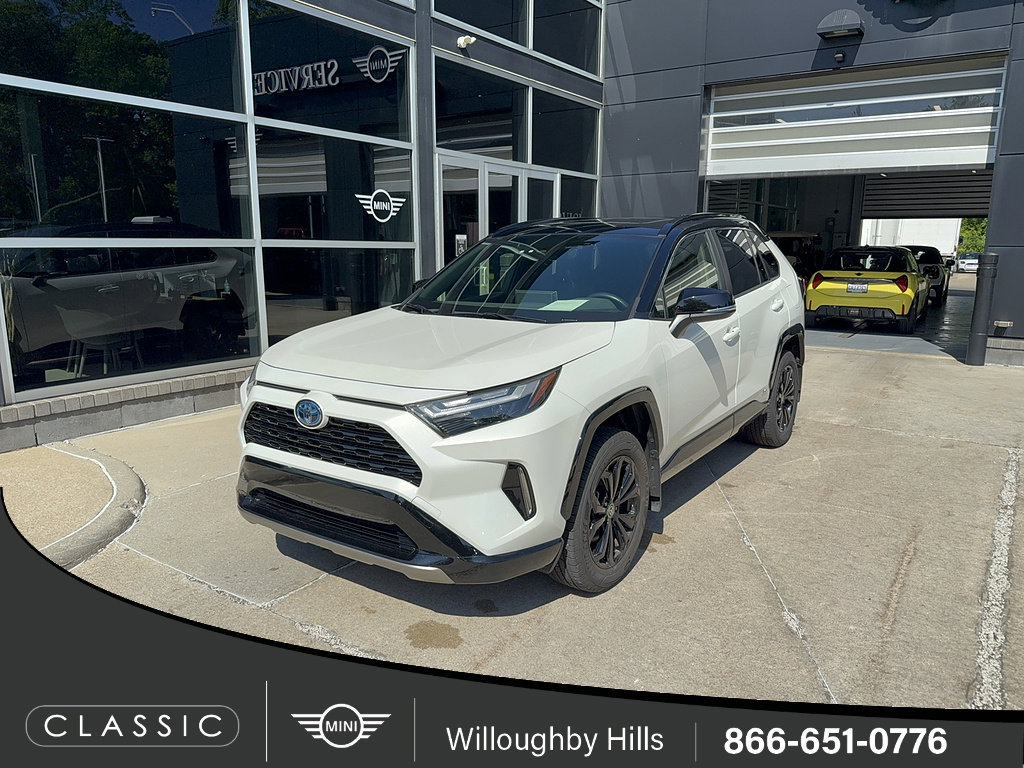 Used 2022 Toyota RAV4 XSE w/ XSE Grade Weather Package AWD/4WD video 1