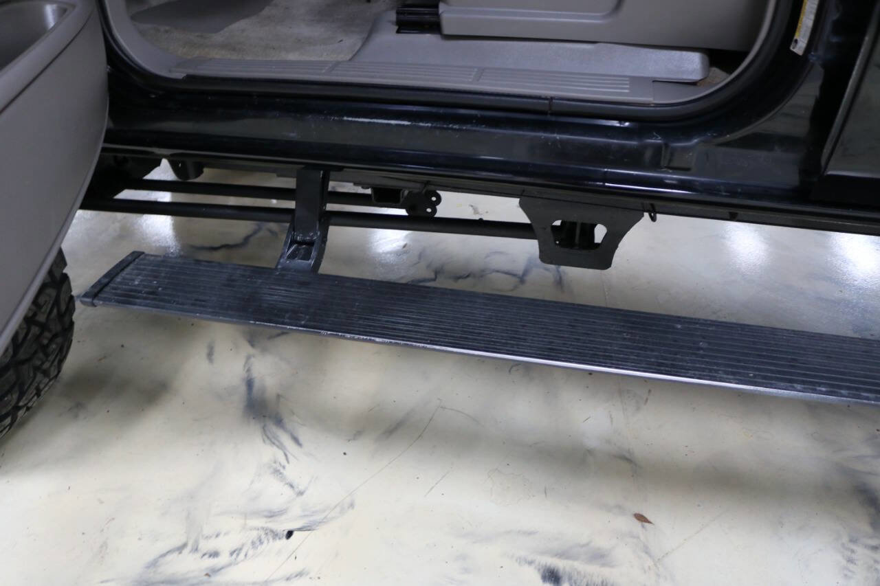 Used 2006 GMC Sierra 2500 SLT w/ Heavy-Duty Power Package image 53