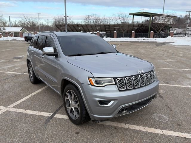 Used 2020 Jeep Grand Cherokee Overland image 3
