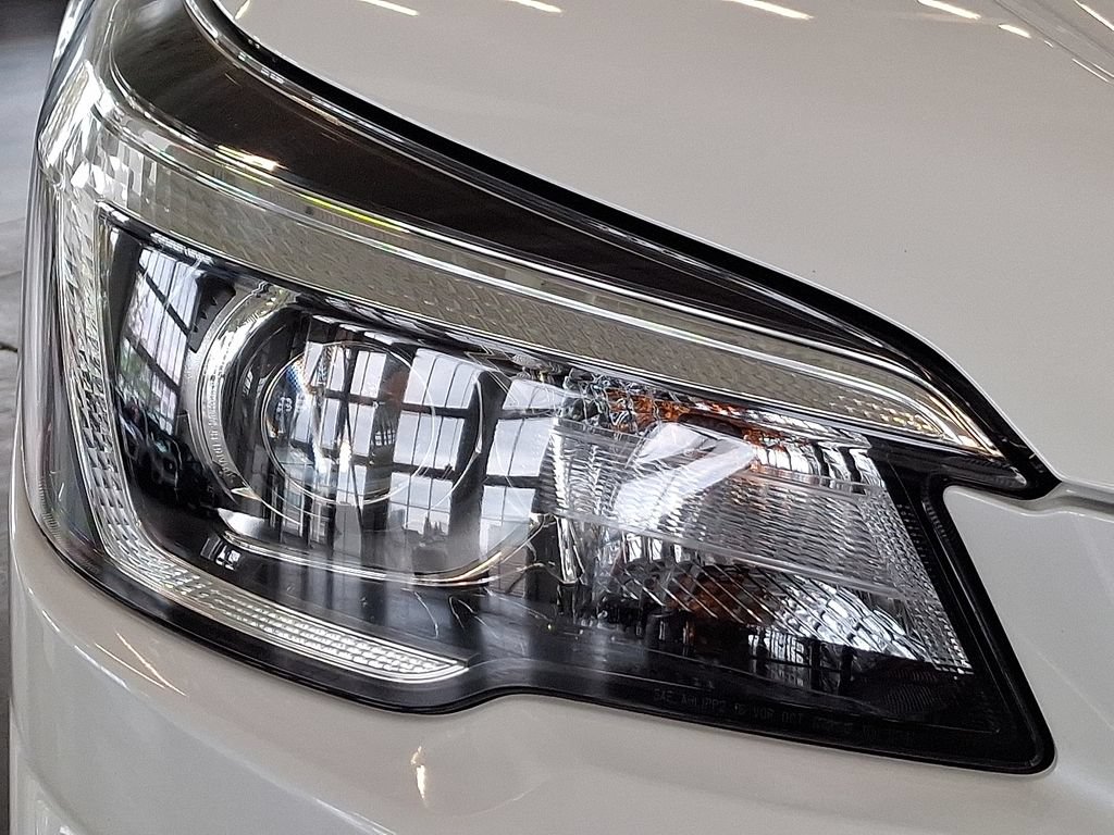 Used 2020 Subaru Forester Premium AWD/4WD image 12