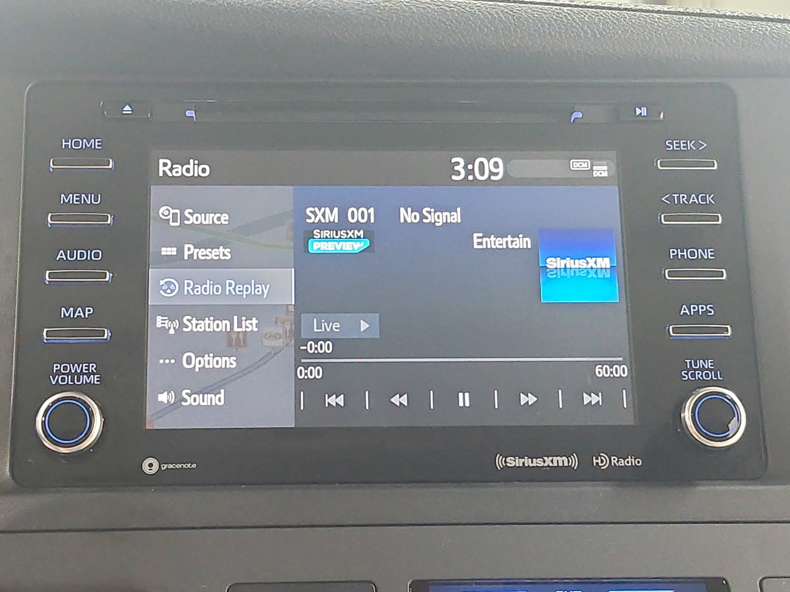 Used 2020 Toyota Sienna XLE Premium FWD image 29