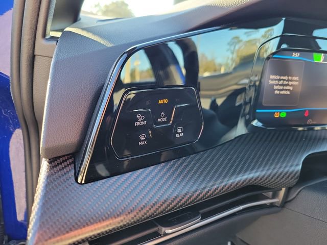 Used 2025 Volkswagen Golf R Black Edition image 16