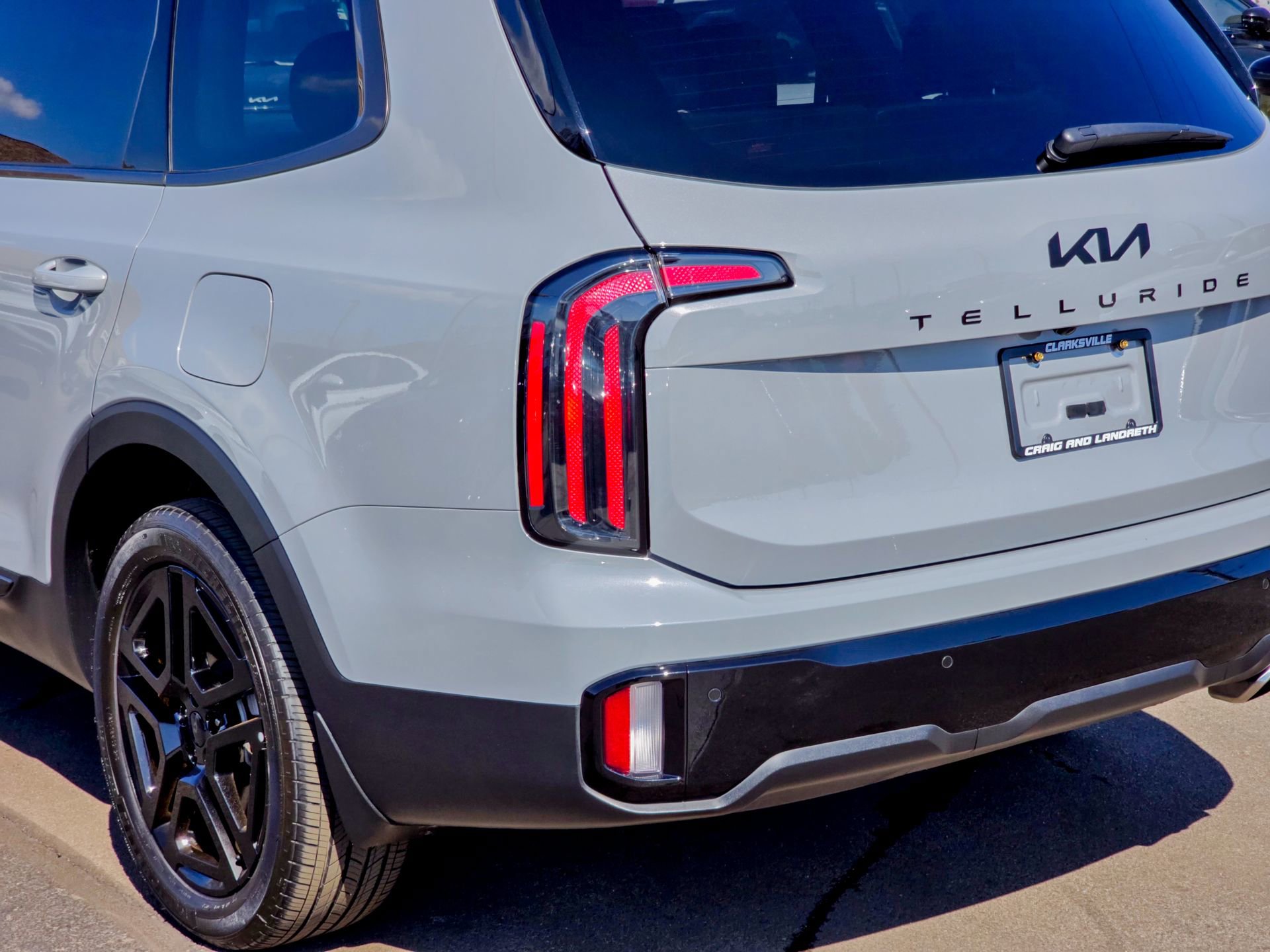 Used 2025 Kia Telluride EX X-Line image 17