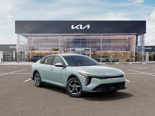 New 2026 Kia K4 FWD image 8