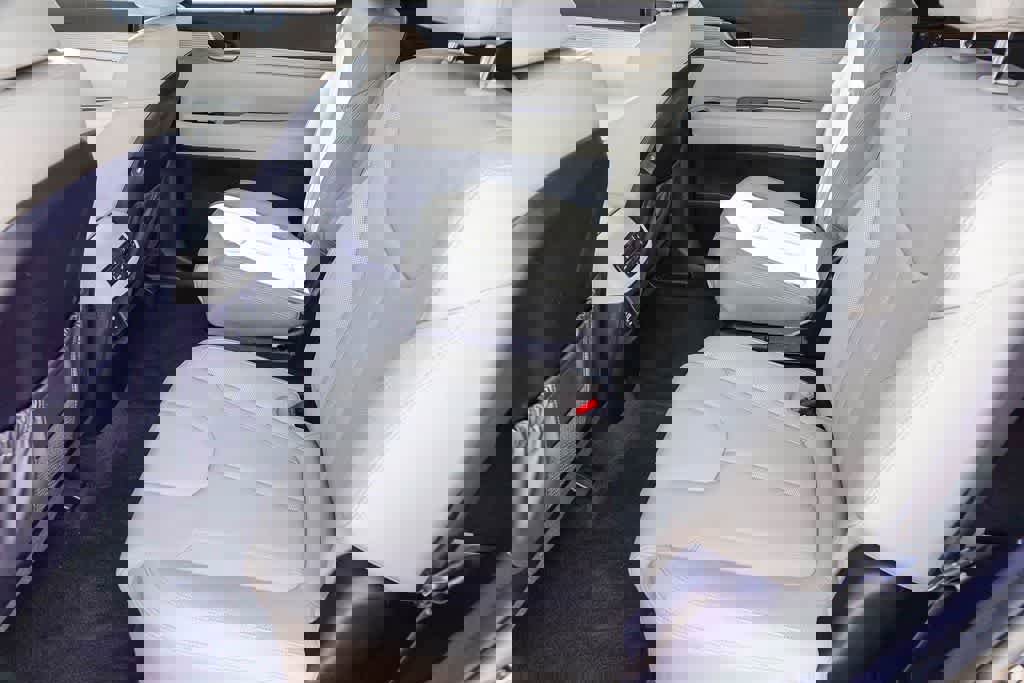 Used 2021 Hyundai Palisade SEL w/ Premium Package image 17