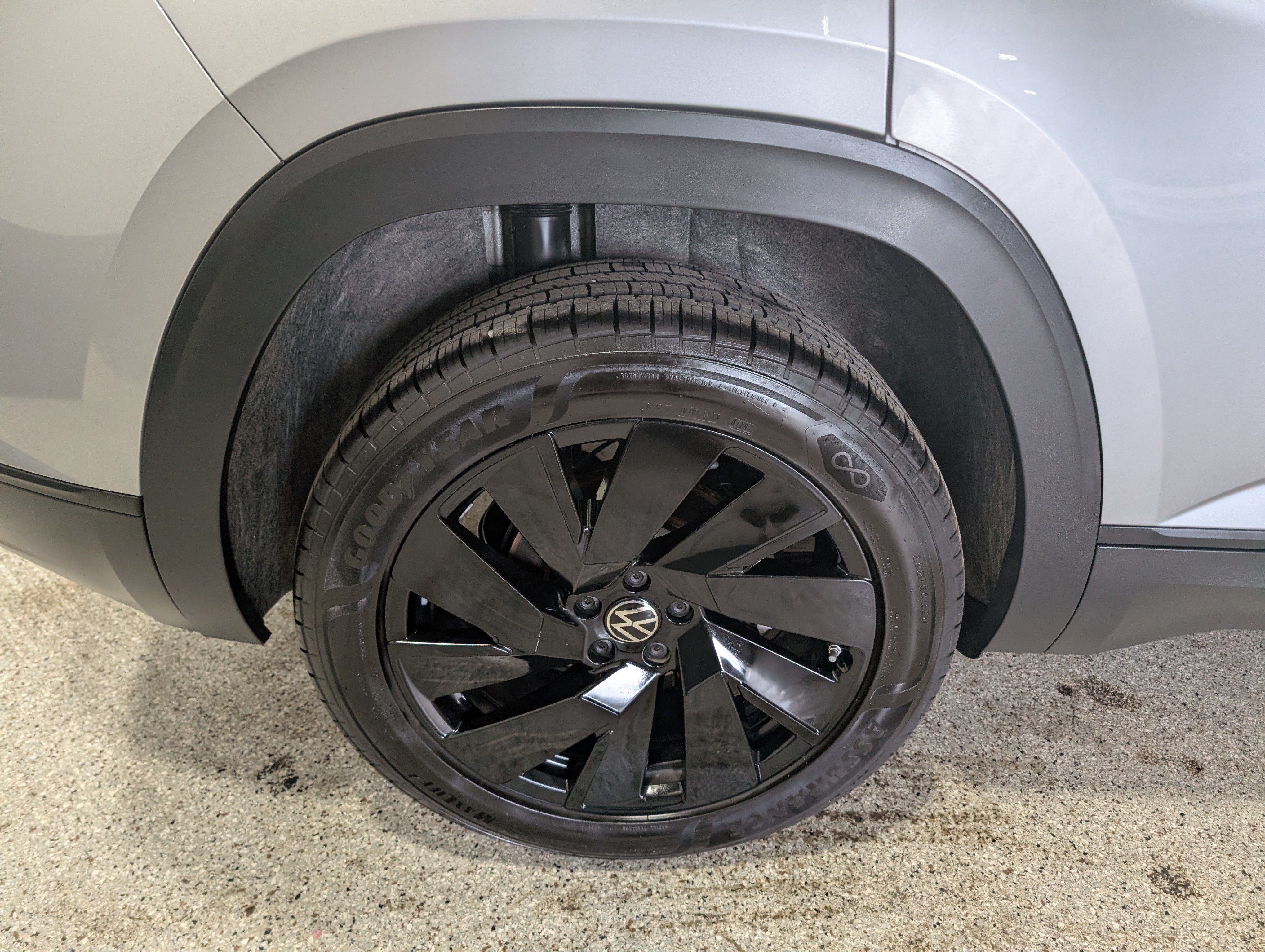 Used 2026 Volkswagen Atlas Cross Sport SE AWD/4WD image 11
