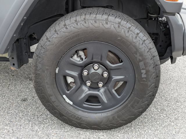 Used 2025 Jeep Wrangler Sport AWD/4WD image 14